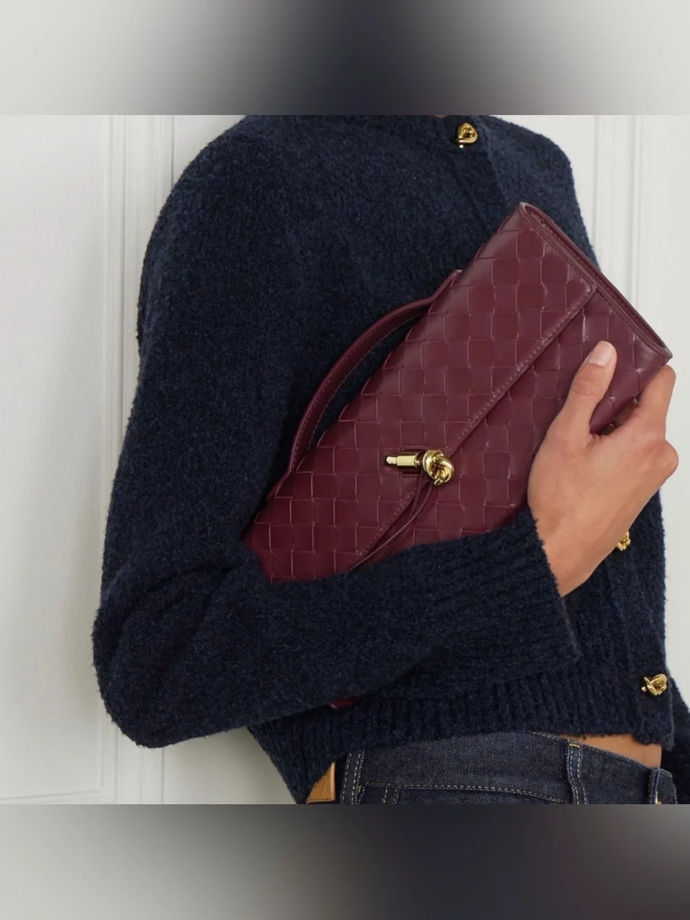 BOTTEGA VENETA Andiamo knot Intrecciato leather clutch